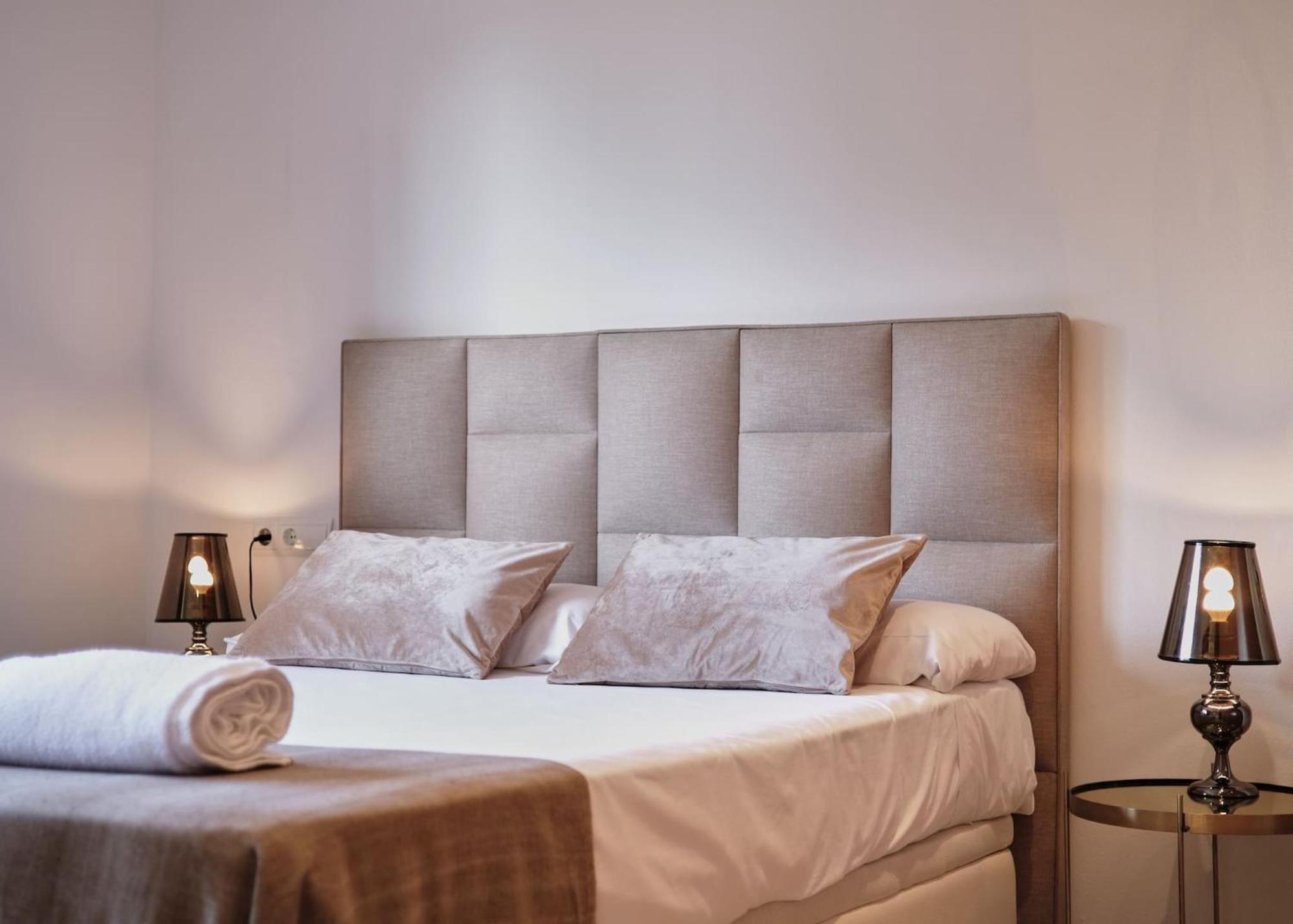 Villa Romeo 2Km From Ibiza Town And 1Km From Talamanca Beach Santa Eularia des Riu Exteriör bild