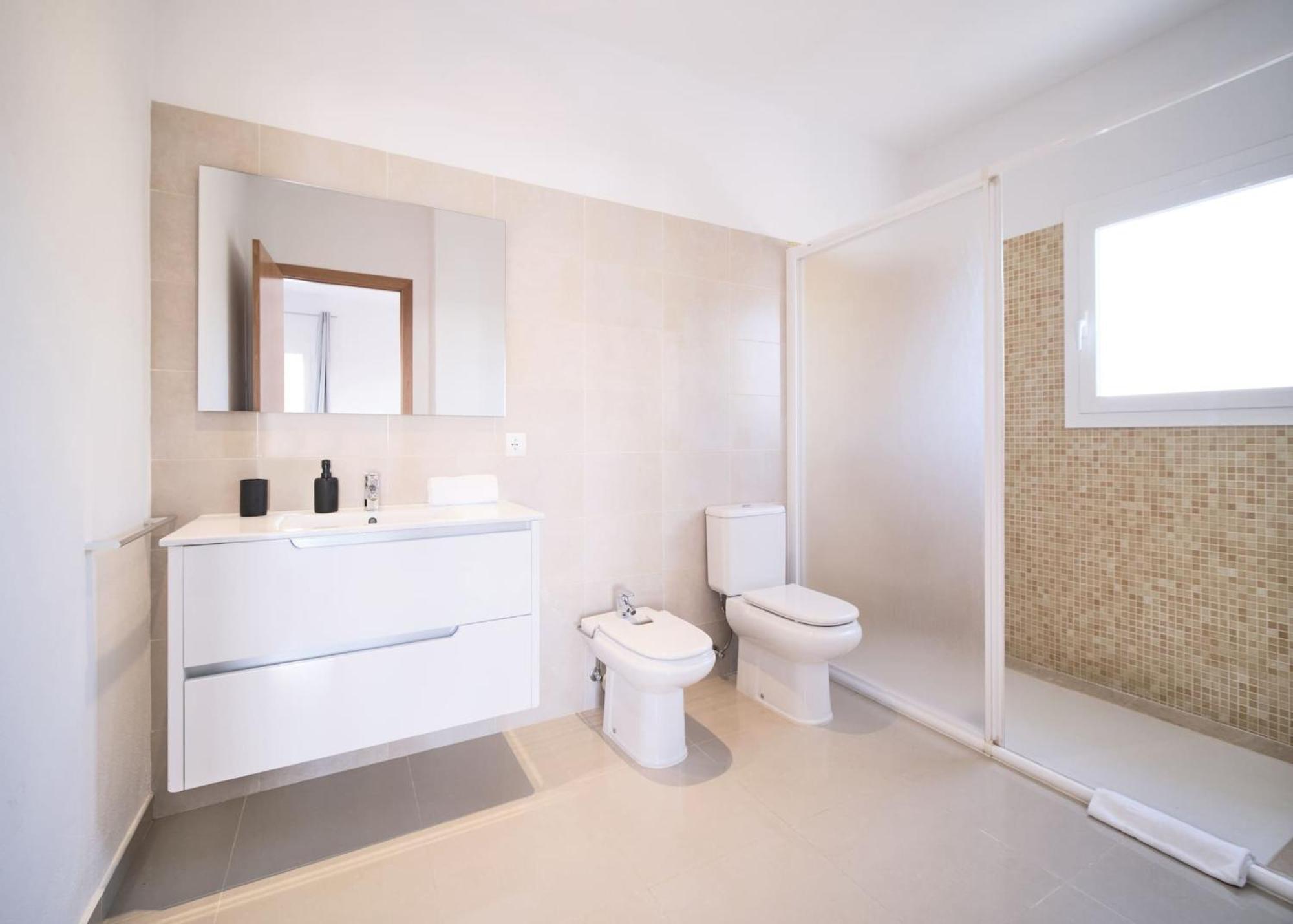 Villa Romeo 2Km From Ibiza Town And 1Km From Talamanca Beach Santa Eularia des Riu Exteriör bild