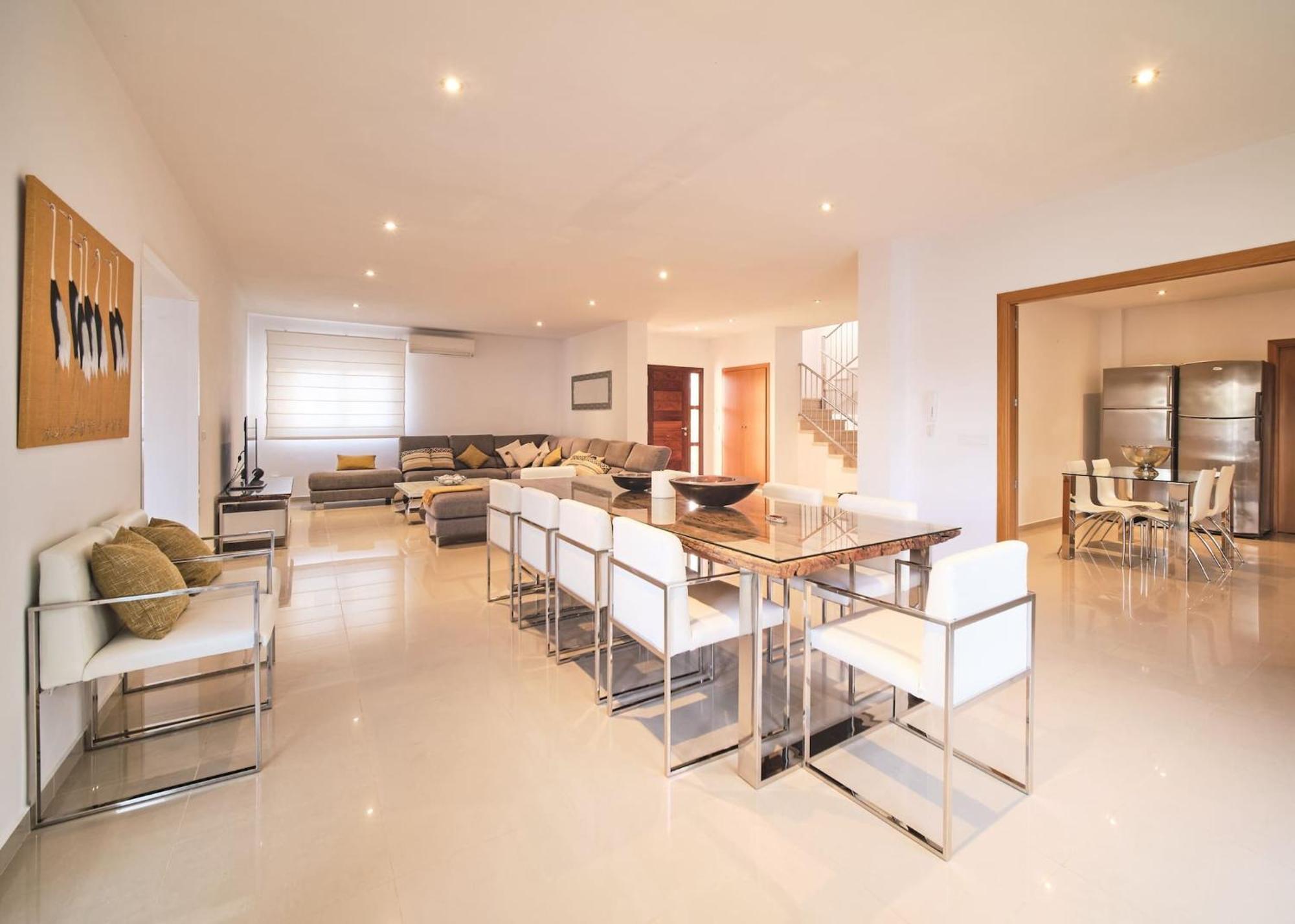 Villa Romeo 2Km From Ibiza Town And 1Km From Talamanca Beach Santa Eularia des Riu Exteriör bild