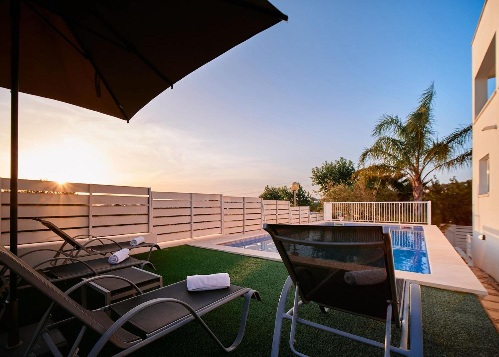 Villa Romeo 2Km From Ibiza Town And 1Km From Talamanca Beach Santa Eularia des Riu Exteriör bild