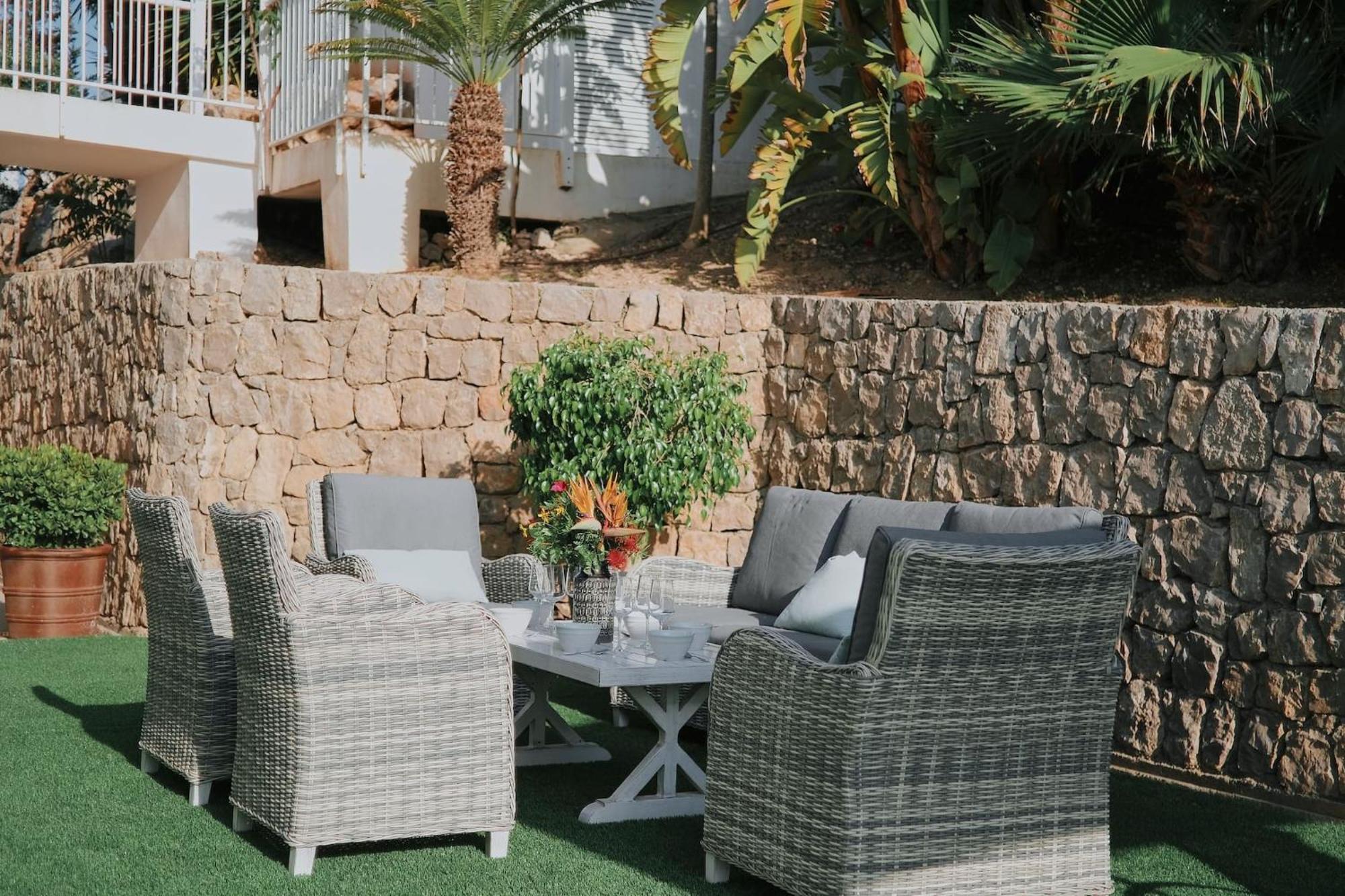 Villa Romeo 2Km From Ibiza Town And 1Km From Talamanca Beach Santa Eularia des Riu Exteriör bild